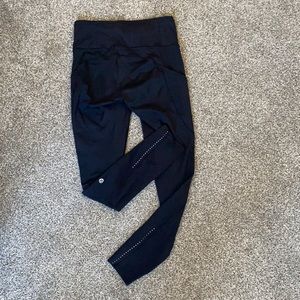 Lululemon fast and free size 4 black 7/8 leggings